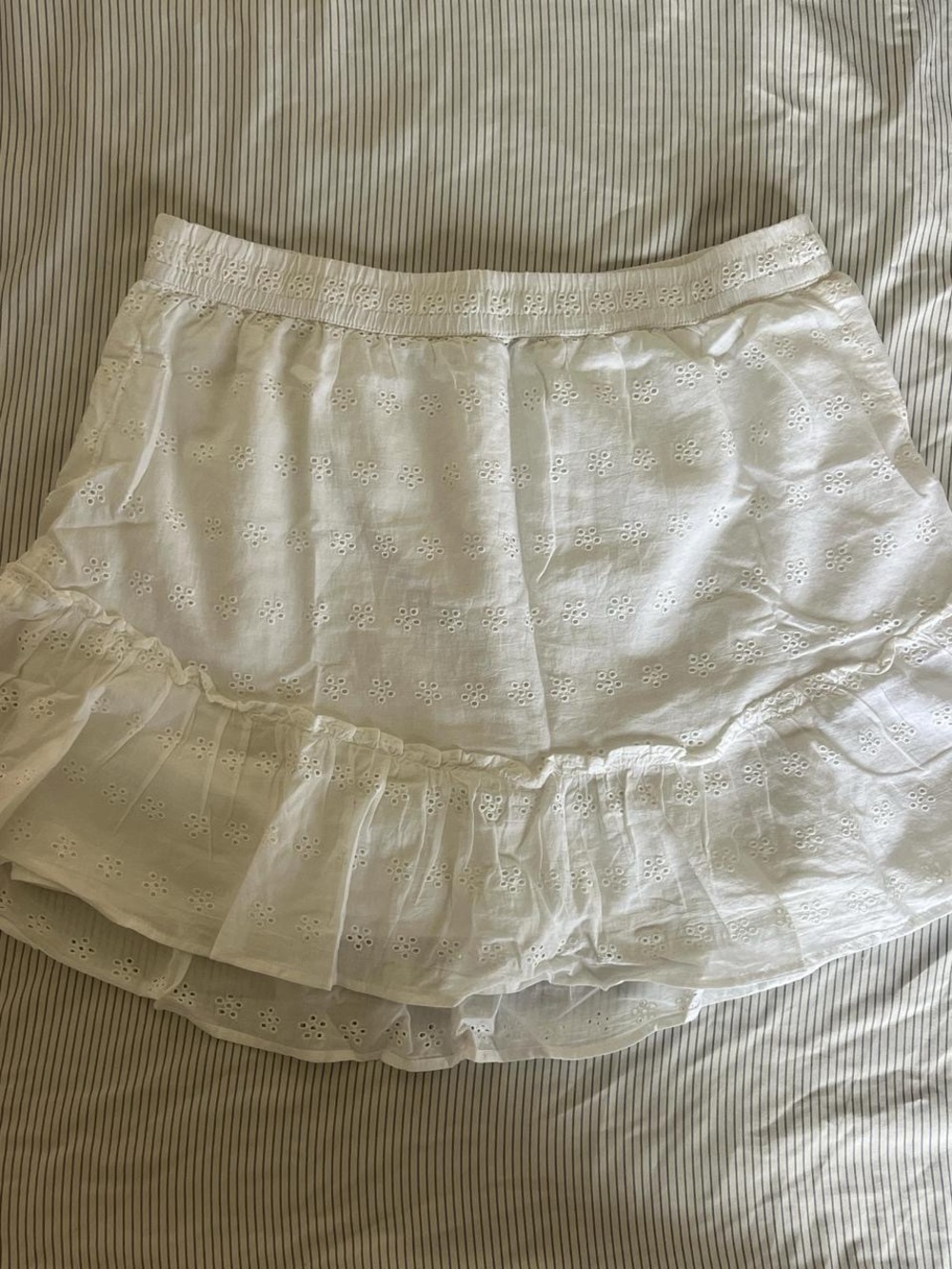 Hollister White Eyelet Ruffle Mini Skirt